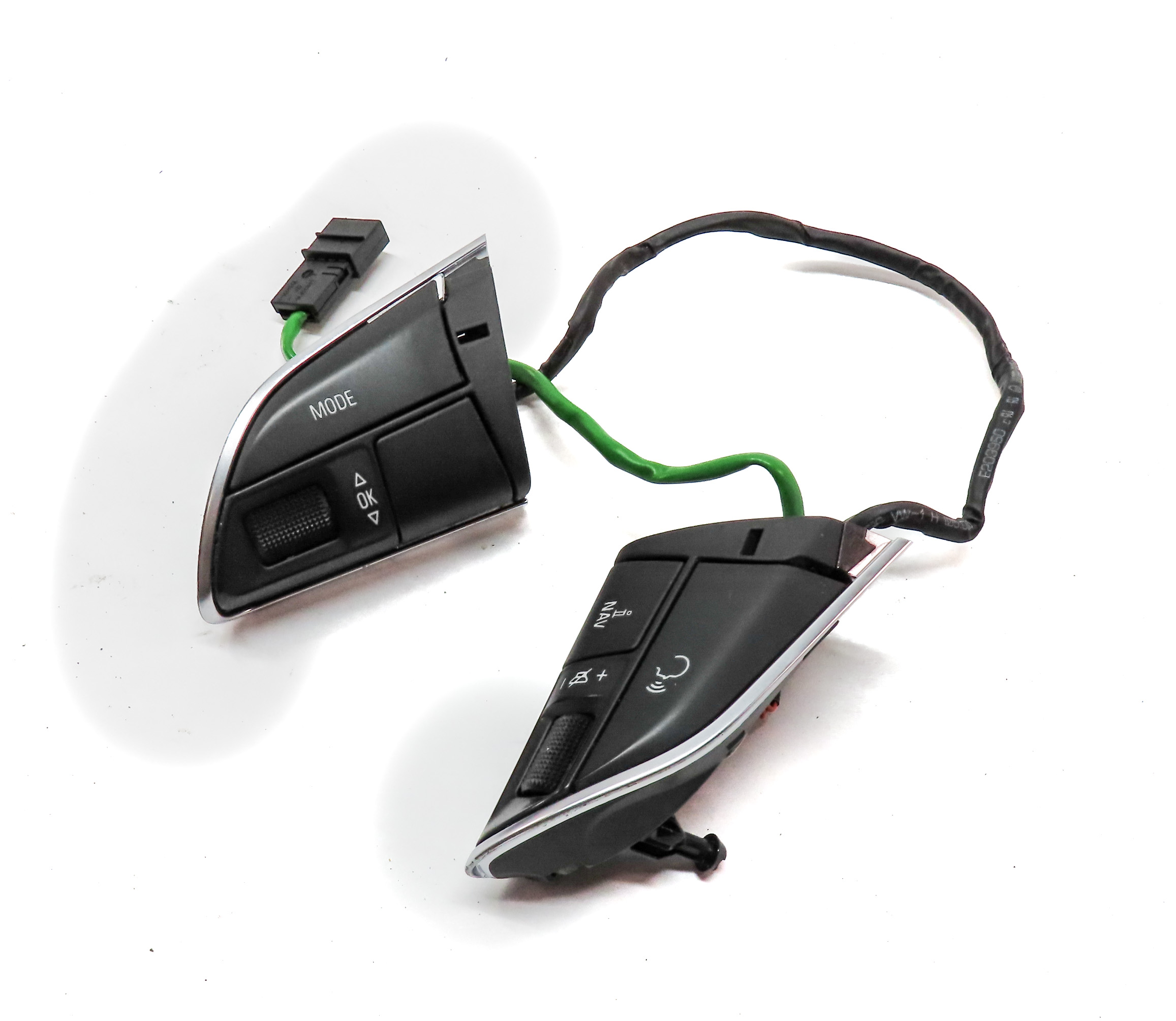 14 AUDI Q7 (4L) DRIVER STEERING WHEEL PHONE NAVIGATION OPTION BUTTON SWITCH SET — exact item pictured